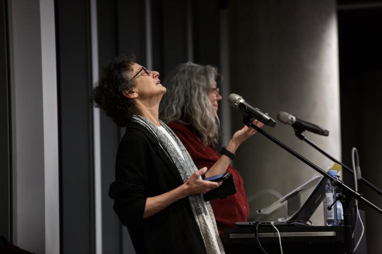 Lauren Berlant (fr.) and Kathleen Stewart  